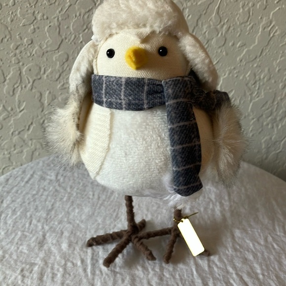 Wondershop: 2021- “Gale” Feathery Friends- Holiday Decor - Picture 1 of 16